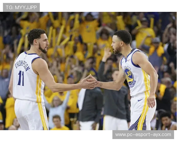 博彩公司看好勇士队夺冠,赔率领先,勇士队全场